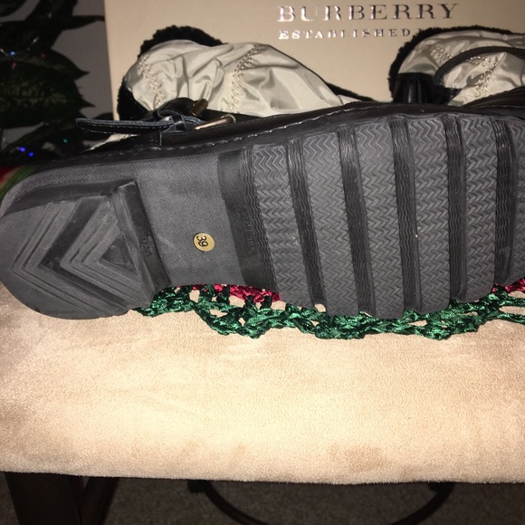 BURBERRY NIB AUTHENTIC ALL WEATHER TRENCH DESIGN BOOTS - Picture 16 of 17